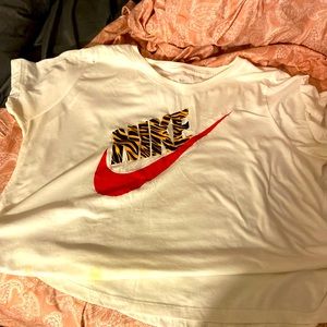 Nike t shirt